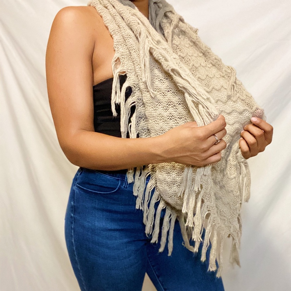 Knitted infinity scarf